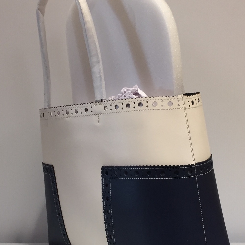 Tory Burch Handbag - Picture 2 of 8